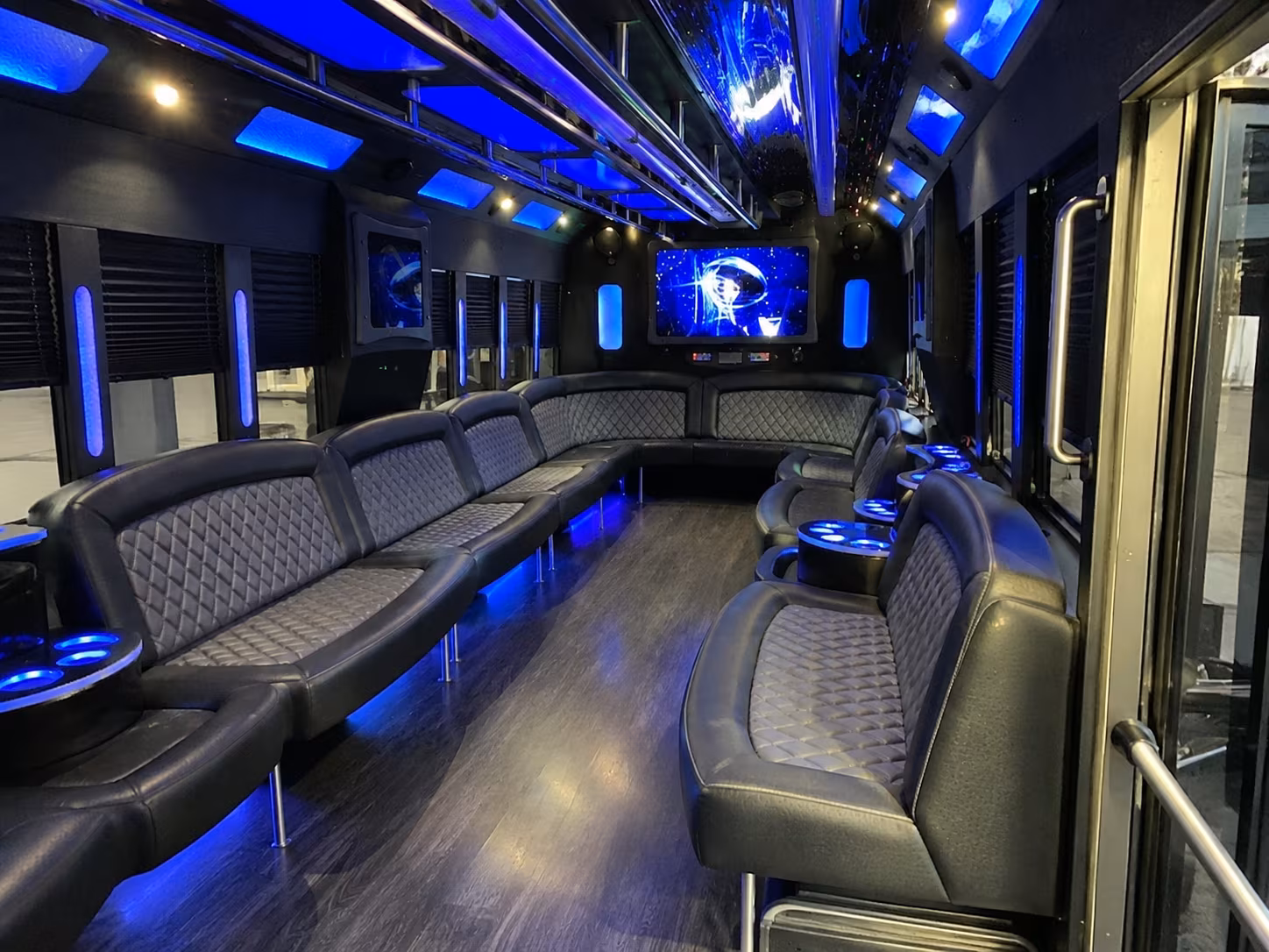 bowie 28 passenger party bus interior