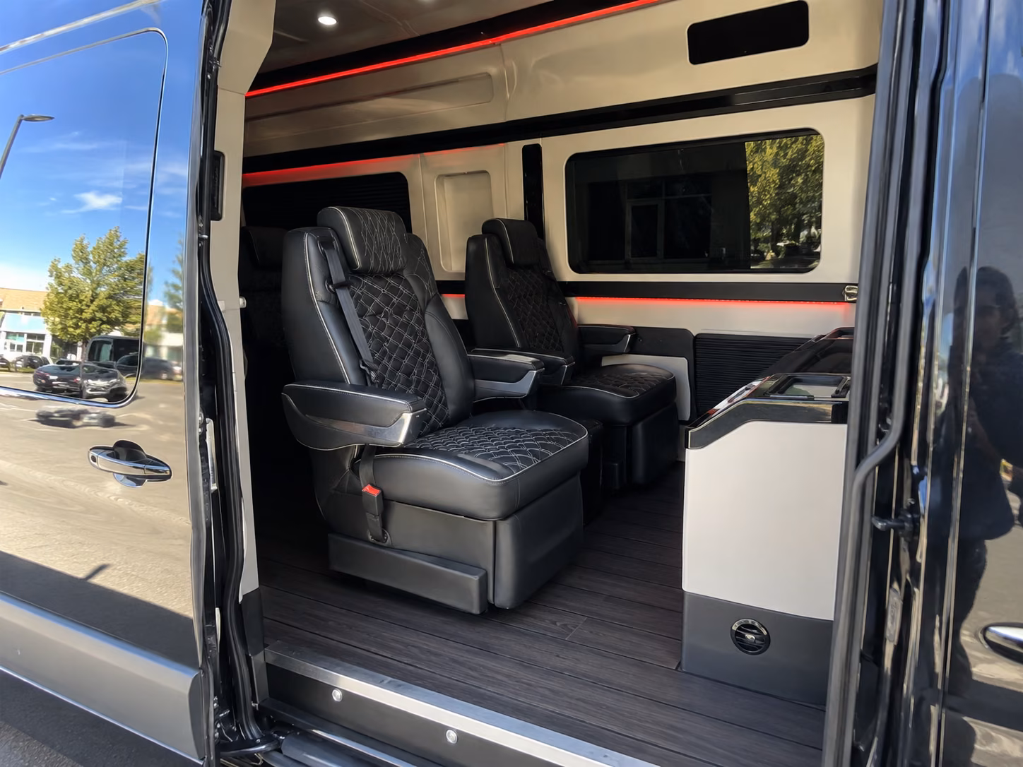 bowie airport transportation