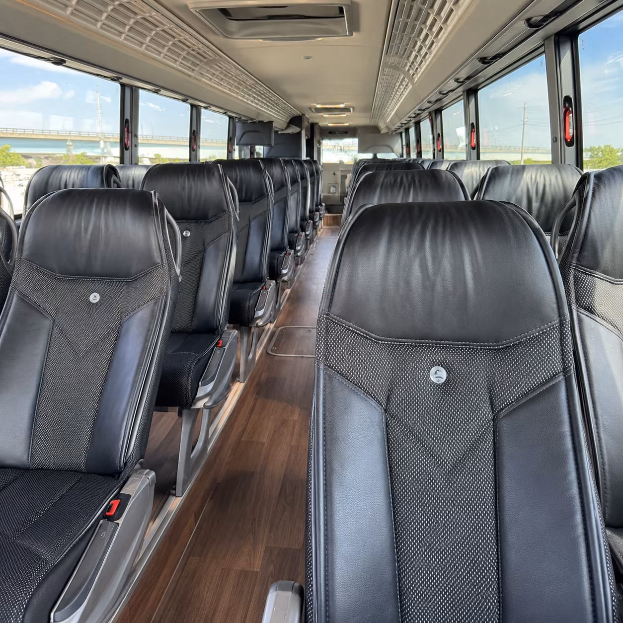 bowie charter bus rentals for long distance trips to new york city and philadelphia