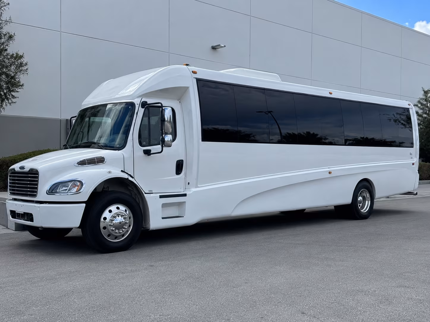 bowie night out party bus rental