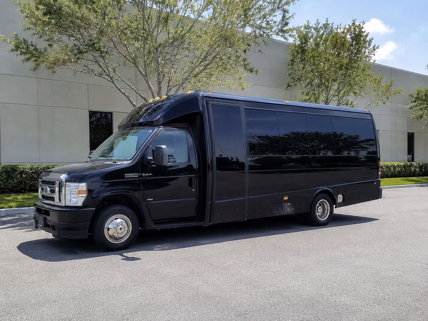 bus rentals for music festival weekends near bowie