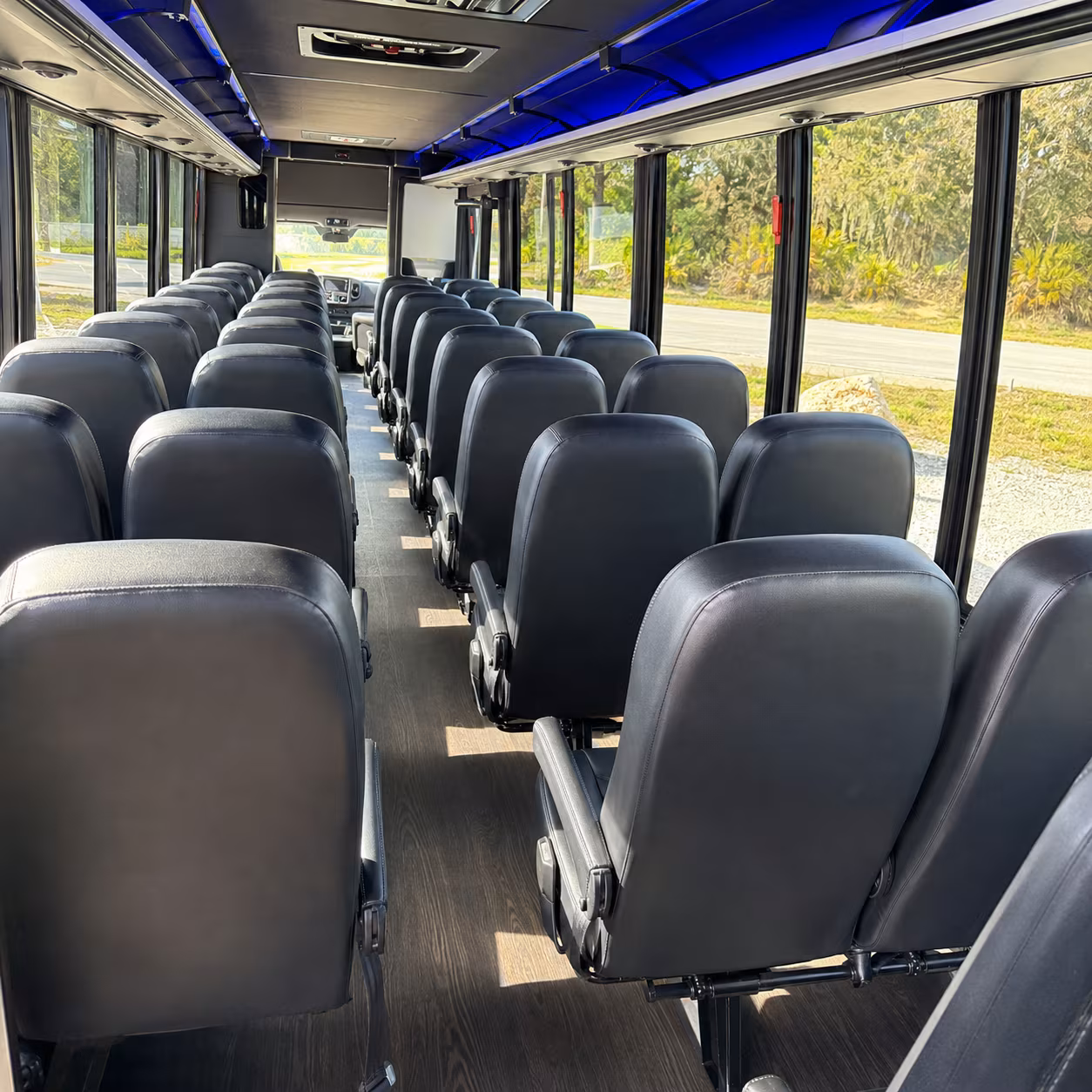 minibus rentals for bowie prom night groups