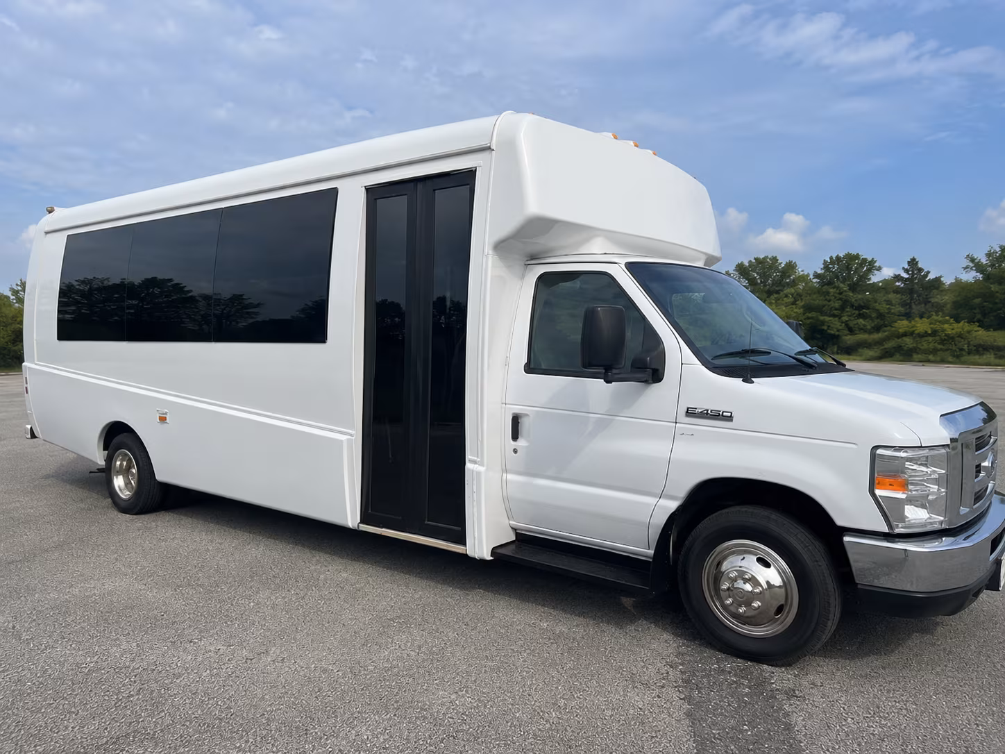 party bus rentals for bowie area proms